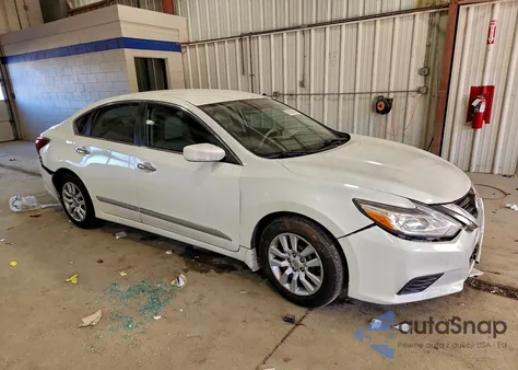 2016 Nissan Altima 2.5 из США, поврежденный, VIN 1N4AL3AP4GN390368